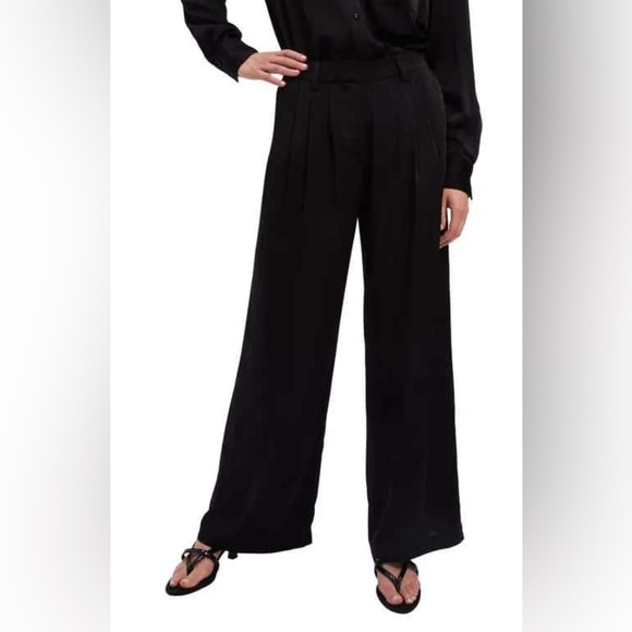 NWT Bardot Lena Pants Pleat Front Satin Black Pin Tuck Wide Leg Woman’s Size XS - Picture 3 of 12